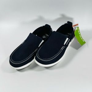 Crocs Walu Slip on Casual Loafer